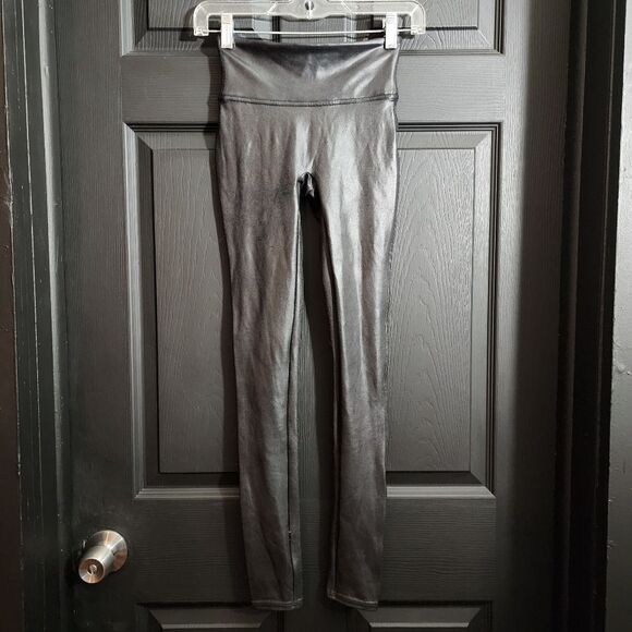 SPANX Faux Leather Leggings - Picture 5 of 9
